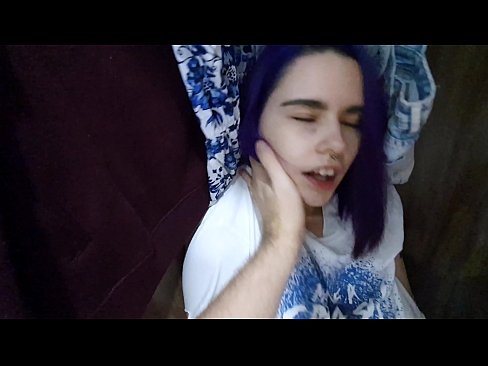 ❤️ Нашел сестренку в шкафу и помог кончить ☑ Порнуха у нас ️❤